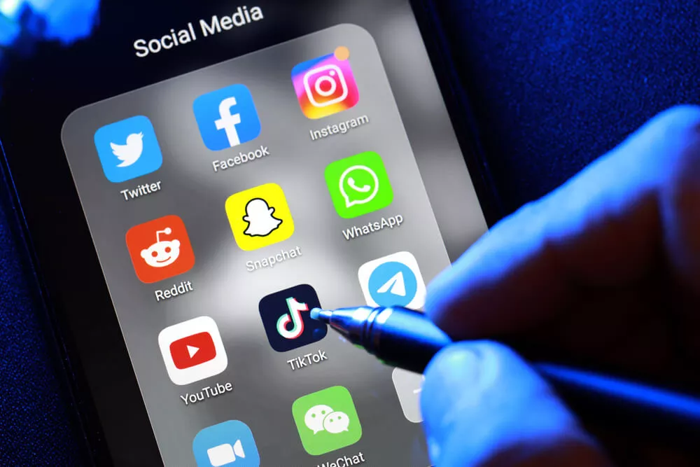 social media 