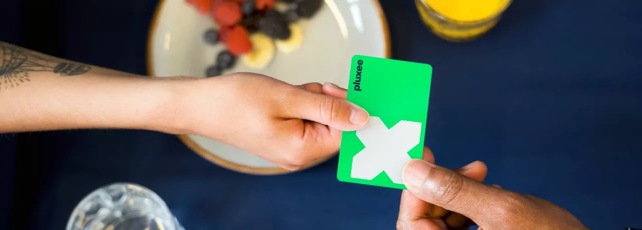 Doi din cinci angajați care utilizează cardurile de masă Pluxee primesc valoarea maximă de peste 40 de lei pe zi 