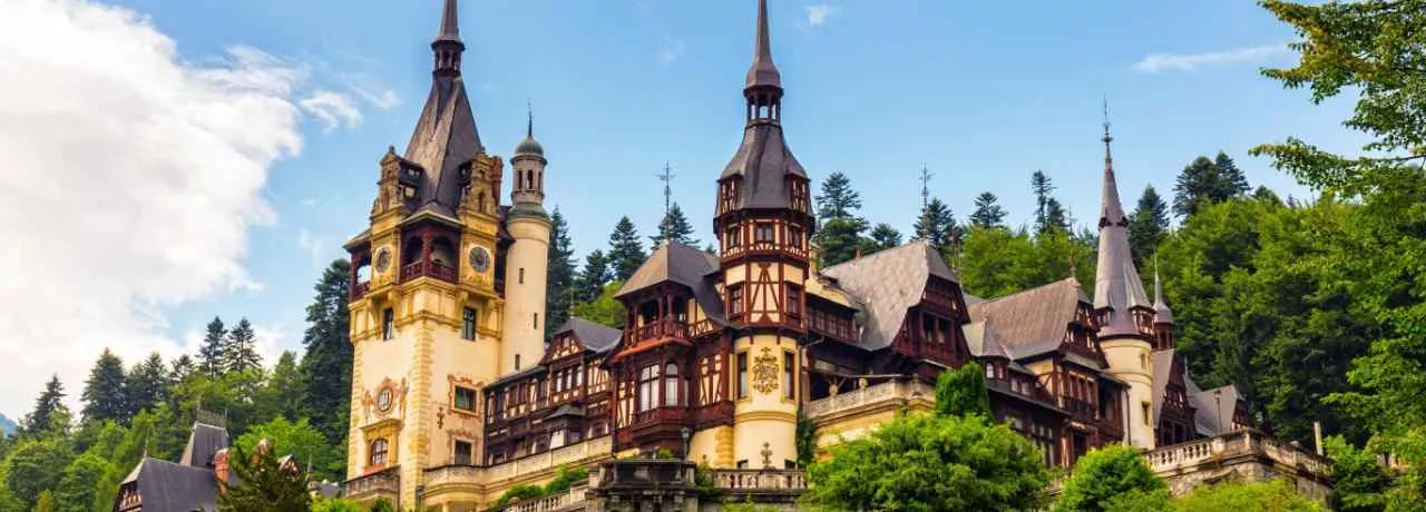 Cele mai populare stațiuni montane din România - Castelul Peles-pluxee.ro