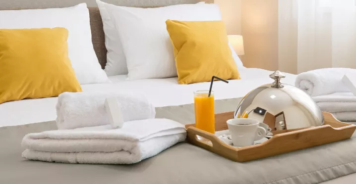 12 hoteluri si pensiuni cu cardul de vacanta