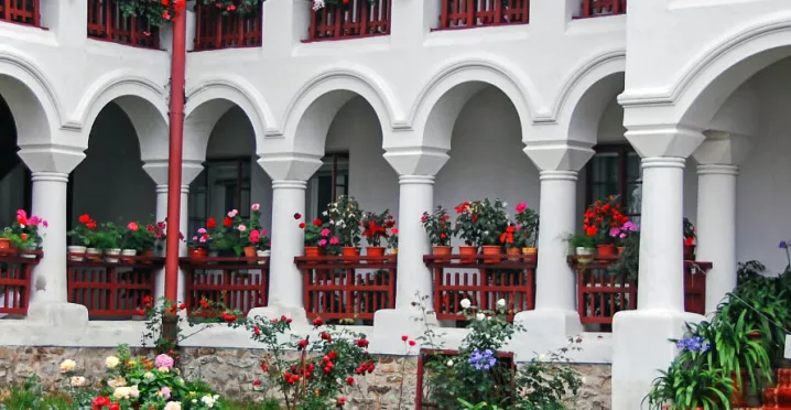 5 motive sa vizitezi moldova