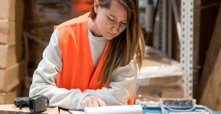 Munca în weekend și orele suplimentare în Codul muncii -pluxee.ro