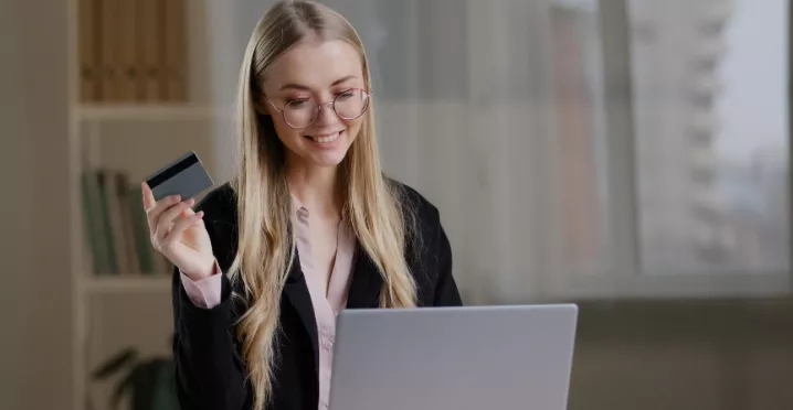 Cum se calculează valoarea totală a pachetului salarial incluzând beneficii extrasalariale- pluxee.ro