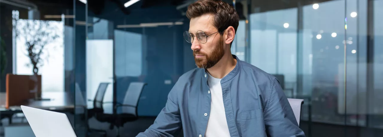 impozitare carduri vacanta