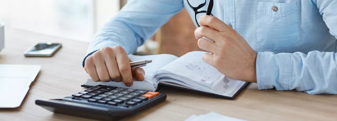 Cheltuieli deductibile - Ghid complet pentru PFA și SRL în România