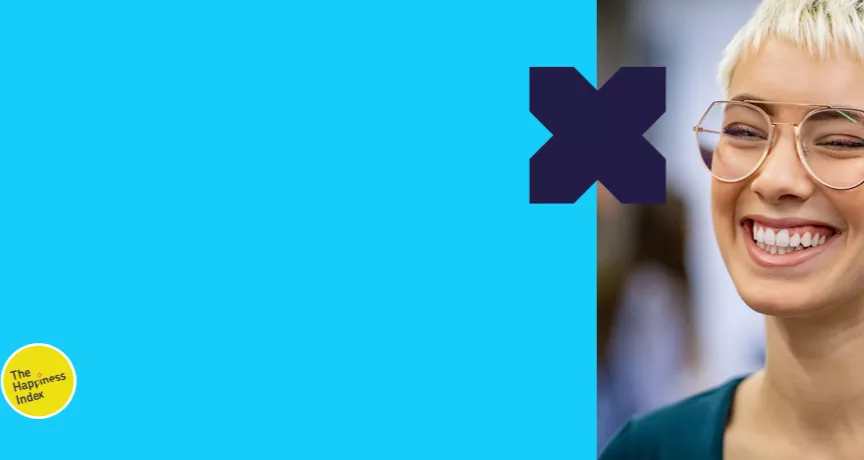 The Happiness Index, masoara fericirea angajatilor, femeie zambind