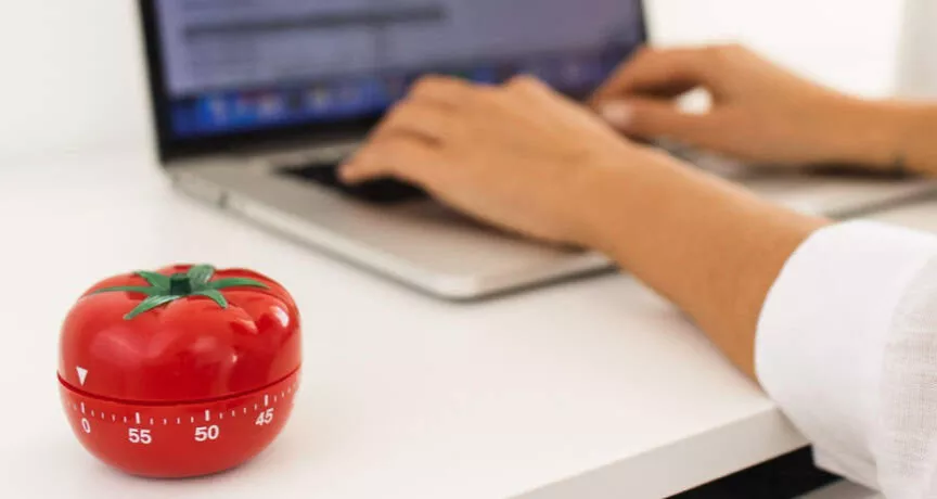 Tehnica Pomodoro - laptop, birou - pluxee.ro