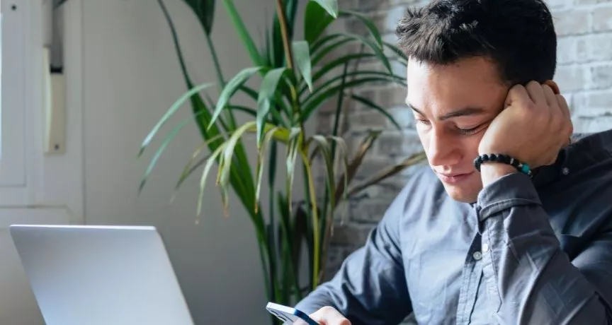 Boreout - sindromul plictiselii la locul de muncă - pluxee.ro