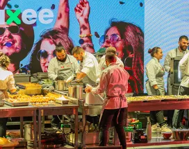 Kitchen Battle sustinut de Pluxee Romania, competiția caritabilă care a adunat 180.000 de euro pentru a oferi mese calde celor vulnerabili