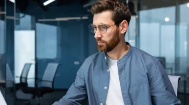 impozitare carduri vacanta