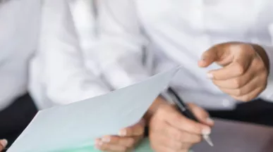 Calcul contribuții salariale CAS și CASS în România – sistemul fiscal 2025 - pluxee.ro