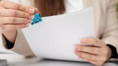 demisie fara preaviz - angajat la birou, dosar - cate ore se lucreaza in preaviz - pluxee.ro