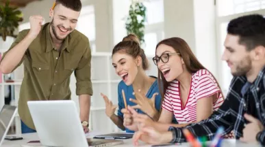 Cum îmi pot motiva angajații în 2026? Strategii moderne pentru echipe implicate - pluxee.ro