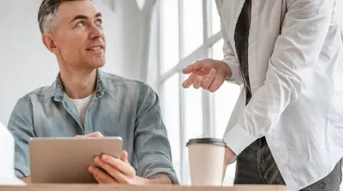 Ce înseamnă training la locul de muncă, formare profesionala, competente profesionale - pluxee.ro