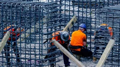 Incapacitate temporară de muncă (ITM): drepturi, condiții și proceduri - muncitori, santier- pluxee.ro